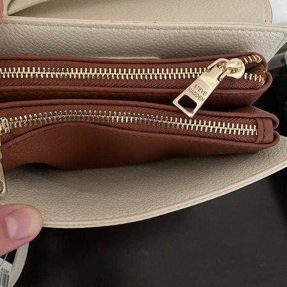 NWT Steve Madden Cross Body Bag - Picture 2 of 6